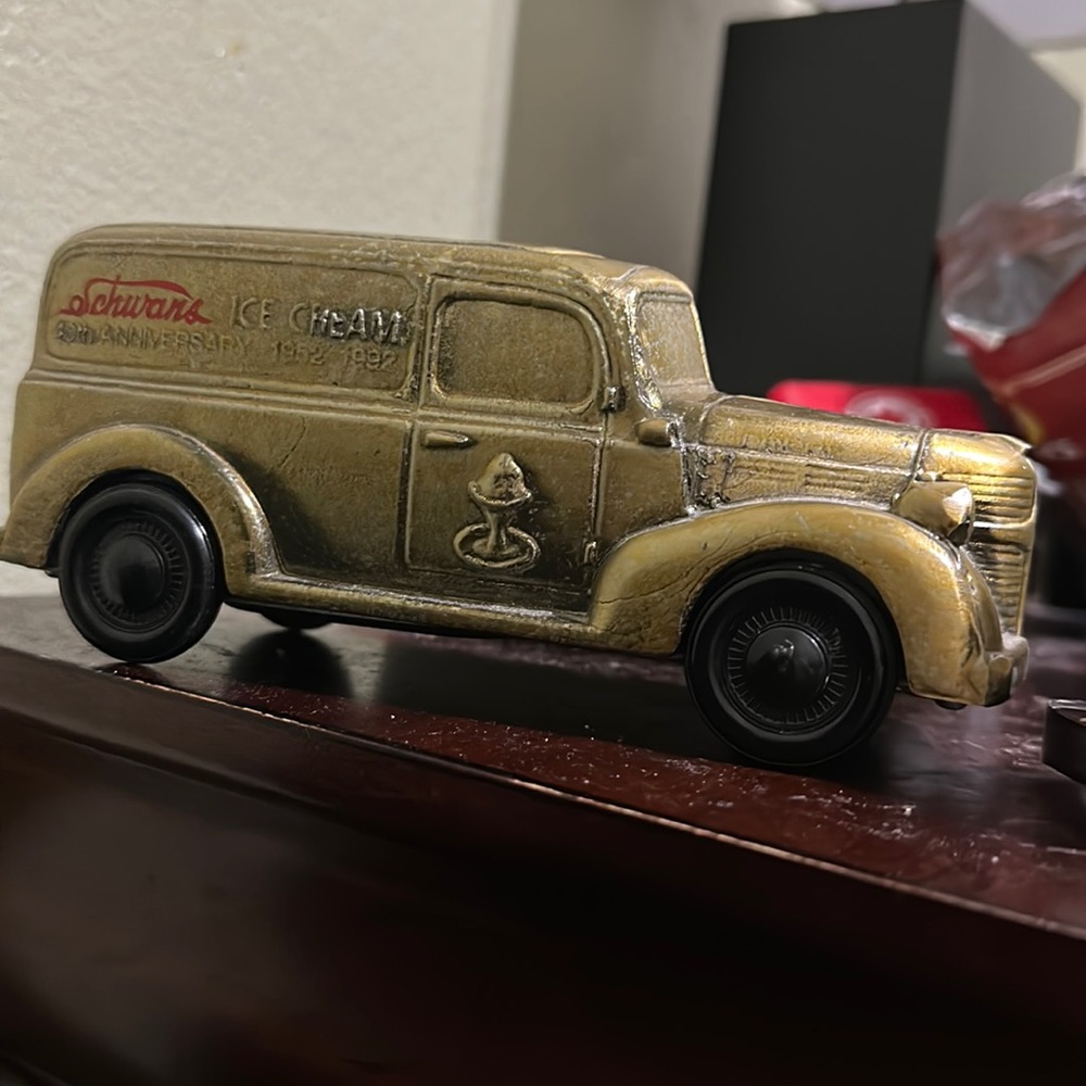 Schwans Vintage Piggy Bank